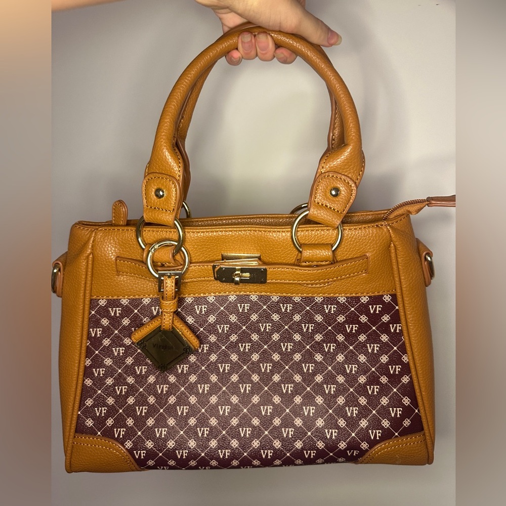 The Danbury Mint vintage VF handbag with keychain handbag